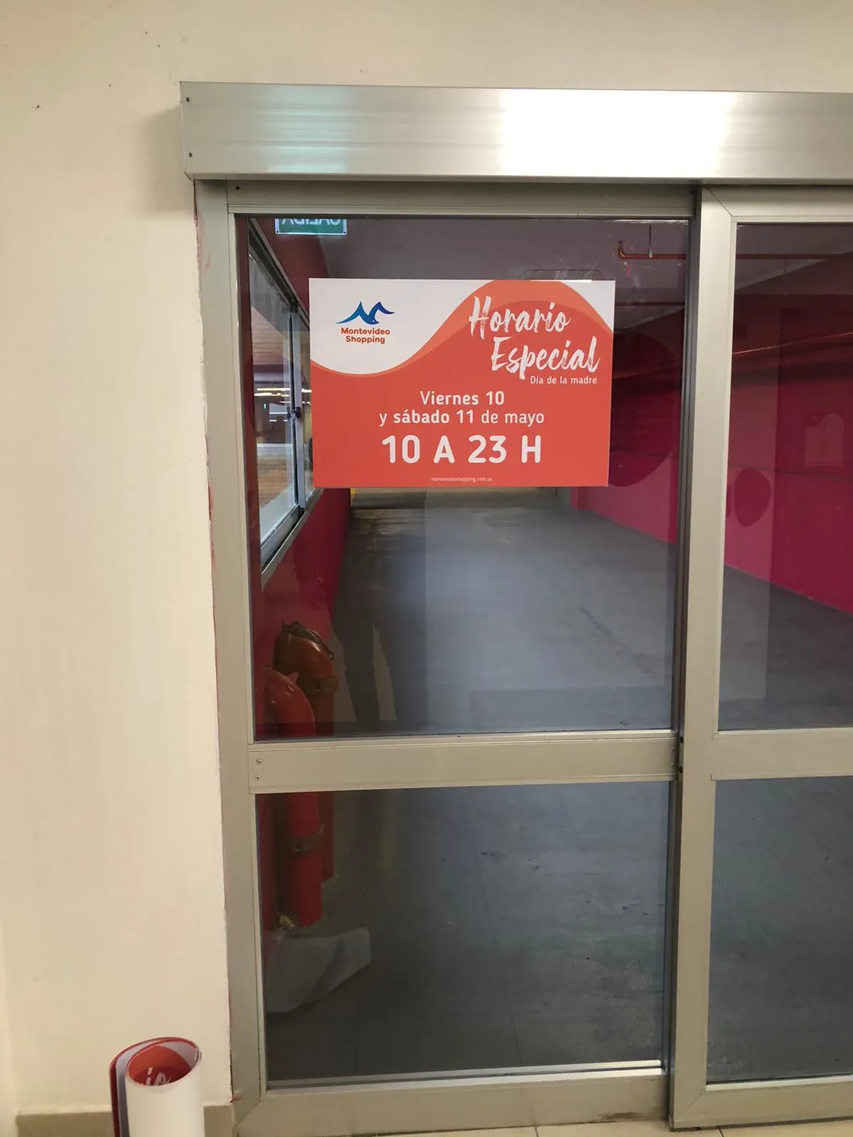 Letreros acrílicos personalizados para empresas